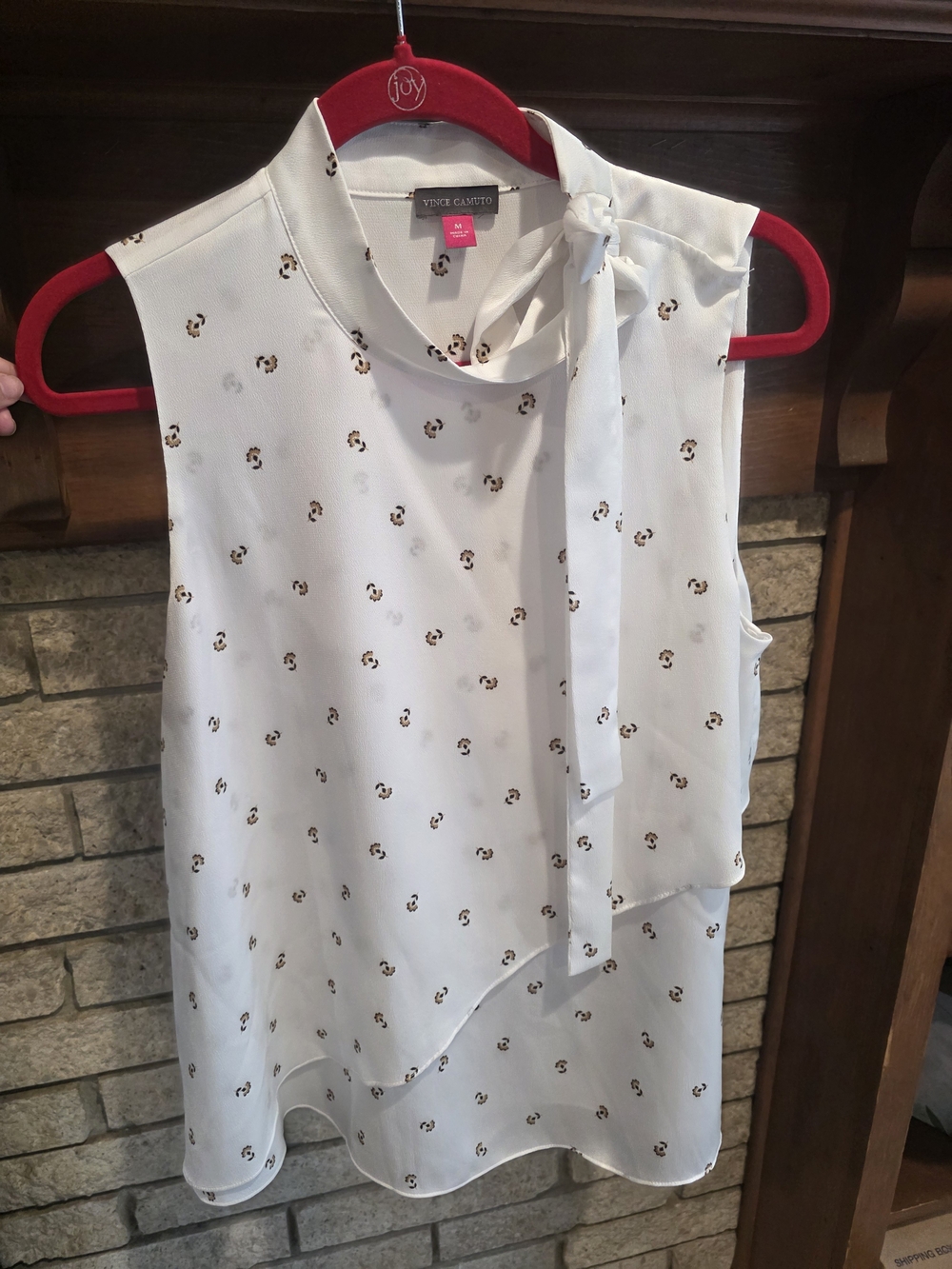 Vince Camuto Ivory Printed Bow-Tie Sleeveless Blouse - Picture 2 of 7